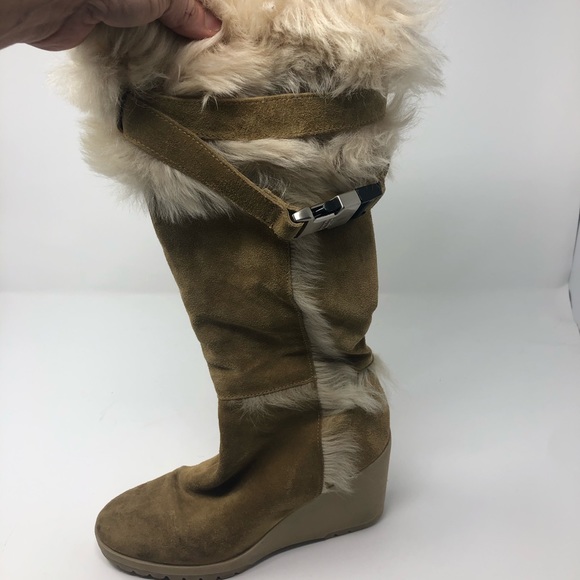 NWOT Coach Suede Fur Trim Wedge Boots size 6 - Picture 5 of 8